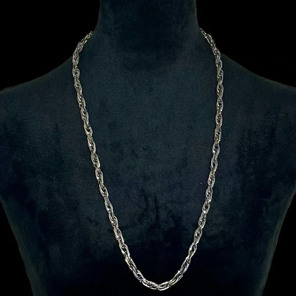 Women’s Shiny Silver Chain Necklace - Mid-Length - Mix & Match Wear Anywhere - Picture 2 of 8